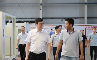 锡通科技公司 从挥金如土的“豪”行长到一贫如洗的阶下囚
